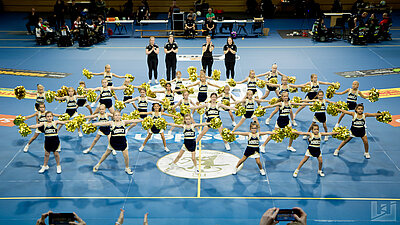 Cheerleader Mini Pearls der Dresden Monarchs